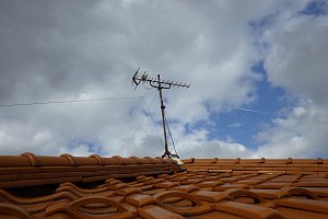 屋根上設置用アンテナ補修