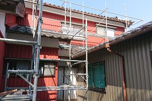 塗装中塗り錆止め（壁トタン部分）