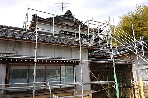 塗装モルタル部分下地塗り