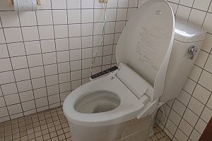 LIXILタンクレストイレ