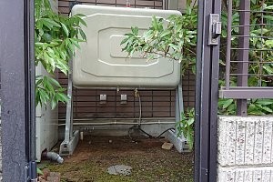 オイルタンク容量200L