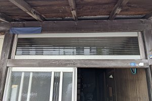 引戸に外枠がない