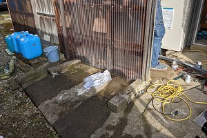 90Lオイルタンクの設置準備