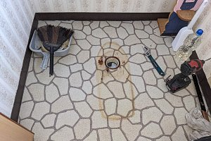 旧トイレ撤去後