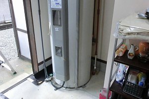 三菱　電気温水器