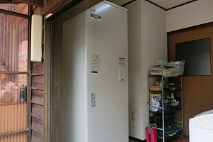 三菱　電気温水器