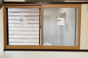 ヤマキシ川北店内窓施工事例施工直後写真寝室YKK内窓プラマードU