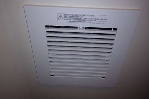 UB　折れ戸交換　折れ戸　換気扇交換　浴室換気扇　Panasonic　パナソニック　ユニットバス ハウステック　折戸　DM60-PT0501