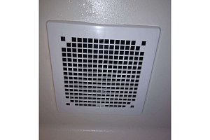 UB　折れ戸交換　折れ戸　換気扇交換　浴室換気扇　Panasonic　パナソニック　ユニットバス ハウステック　折戸　DM60-PT0501