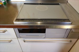 三菱　IHクッキングヒーター
