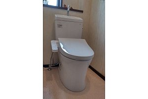 トイレ　トイレリフォーム　リフォーム　トイレ交換　TOTO　ピュアレストQR