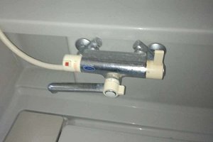 トイレ　トイレリフォーム　リフォーム　トイレ交換　TOTO　ピュアレストQR 浴室水栓　浴室水栓交換