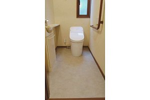 トイレ　トイレリフォーム　リフォーム　CF交換　クッションフロア交換　床リフォーム
