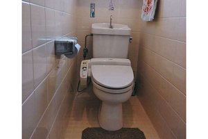 トイレ　トイレリフォーム　リフォーム　トイレ交換　TOTO　ピュアレストQR
