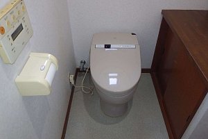 トイレ　トイレリフォーム　リフォーム　トイレ交換　Panasonic　ｱﾗｳｰﾉS160　ﾀｲﾌﾟ2 ﾌﾗｯﾄﾘﾓｺﾝ	