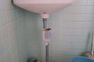 手洗い器　配管交換　水栓交換　小工事　修理