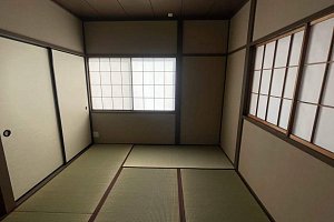 全面リフォーム　内装工事　外構工事　大工工事　水回りリフォーム　キッチン交換　トイレ交換　洗面化粧台