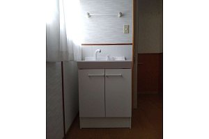洗面台　洗面化粧台　洗面化粧台リフォーム　リフォーム　洗面台交換　トイレ　トイレリフォーム　トイレ交換　クリナップ　ファンシオ　LIXIL　V1　アメージュZ