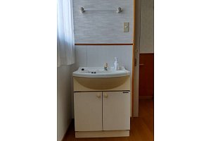 洗面台　洗面化粧台　洗面化粧台リフォーム　リフォーム　洗面台交換　トイレ　トイレリフォーム　トイレ交換　クリナップ　ファンシオ　LIXIL　V1　アメージュZ
