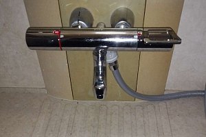 シャワー混合栓交換　混合栓交換　サーモシャワー混合栓　SANEI　ｻｰﾓｼｬﾜｰ混合栓　SK1814T-13