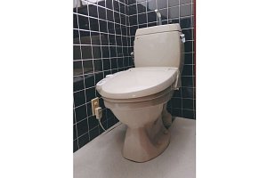 トイレ　トイレリフォーム　リフォーム　トイレ交換　アメージュZ　ﾊｲﾊﾟｰｷﾗﾐｯｸ　LIXIL