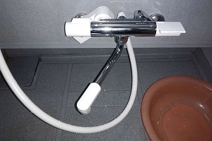 シャワー混合栓　交換　リフォーム　SANEI　サーモシャワー混合栓　SK1811