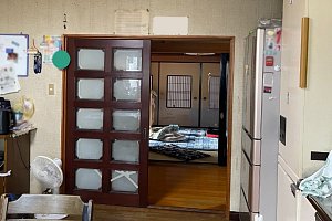全面リフォーム　キッチン交換　トイレ交換　洗面化粧台交換　クロス張り替え　CF張り替え　大工工事　建具交換　ユニットバス交換