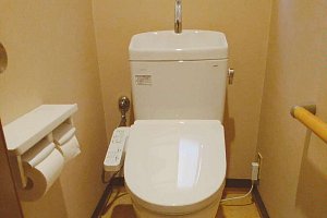 トイレ　トイレリフォーム　リフォーム　トイレ交換　TOTO　ピュアレストQR