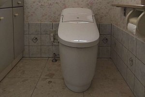 トイレ　トイレリフォーム　リフォーム　トイレ交換　LIXIL　プレアスLS