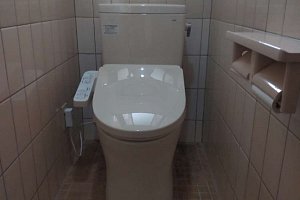 トイレ　トイレリフォーム　リフォーム　トイレ交換　TOTO　ピュアレストQR