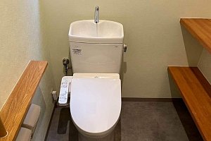 トイレ　トイレリフォーム　リフォーム　トイレ交換　TOTO　ピュアレストQR