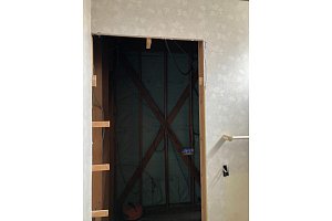 既存のユニットバスを解体後の写真です。