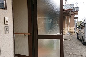 ドアクローザー付き