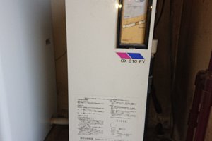 室内据置型給湯器