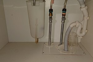 キャビネット内の痛み