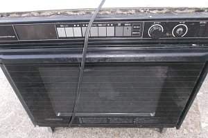 施工前のキッチン写真オーブン