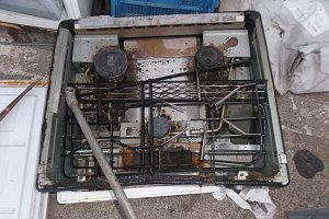 施工前のキッチン写真コンロ