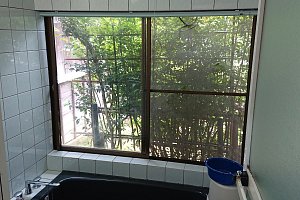 タイル張り浴室